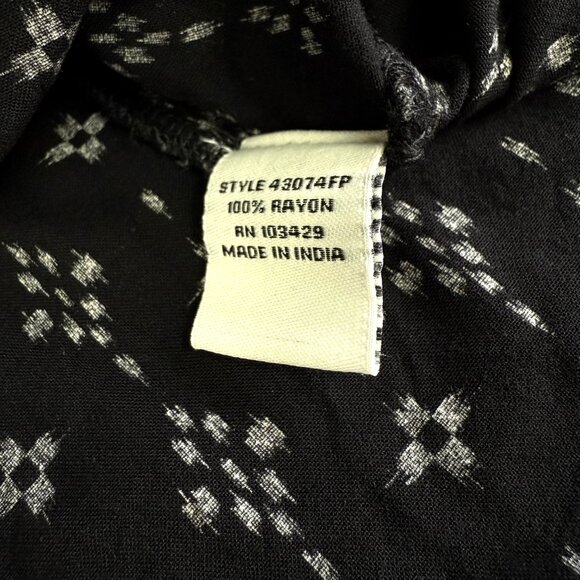 CAFFÉ MARRAKESH Sleeveless Button-Up Blouse 1X – Black & White Ikat Boho Tunic - Picture 9 of 9